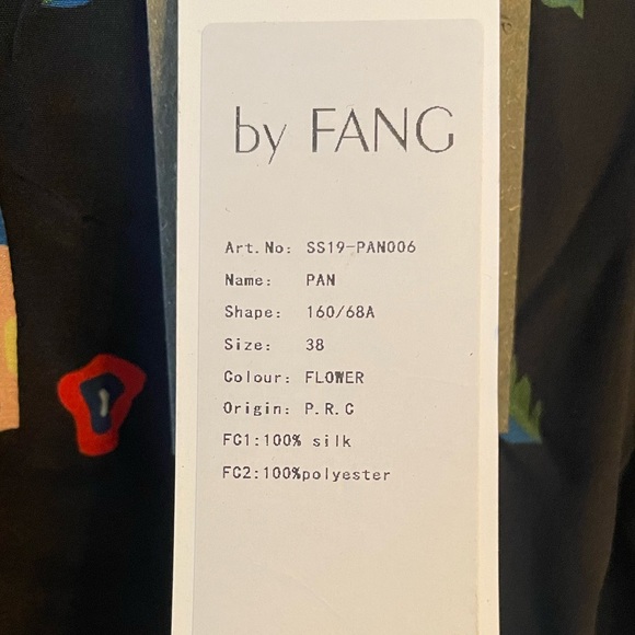 Black joggers with floral design - Picture 4 of 4